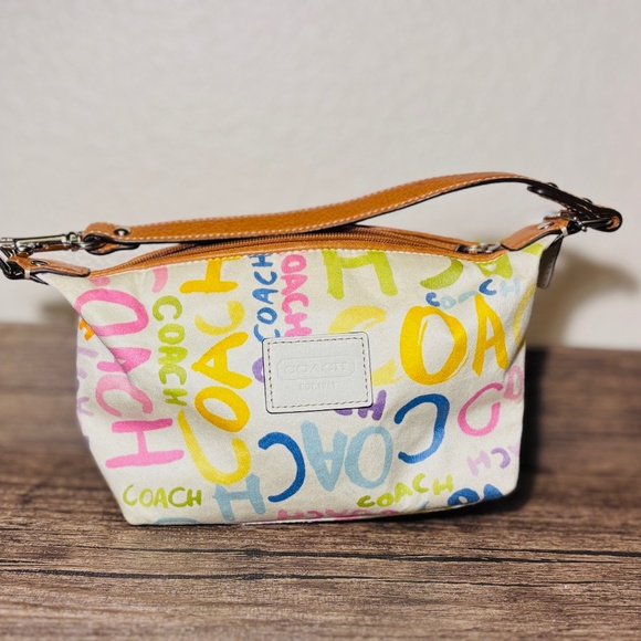 Coach handbag - Picture 1 of 2